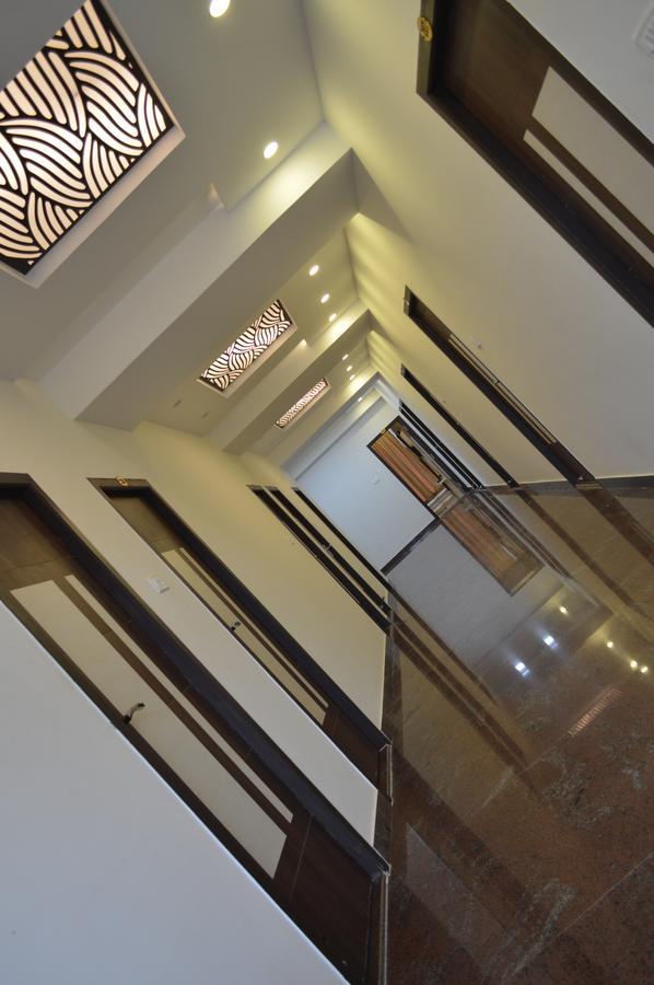 Ambāsamudram Hotel Ambai Grand מראה חיצוני תמונה