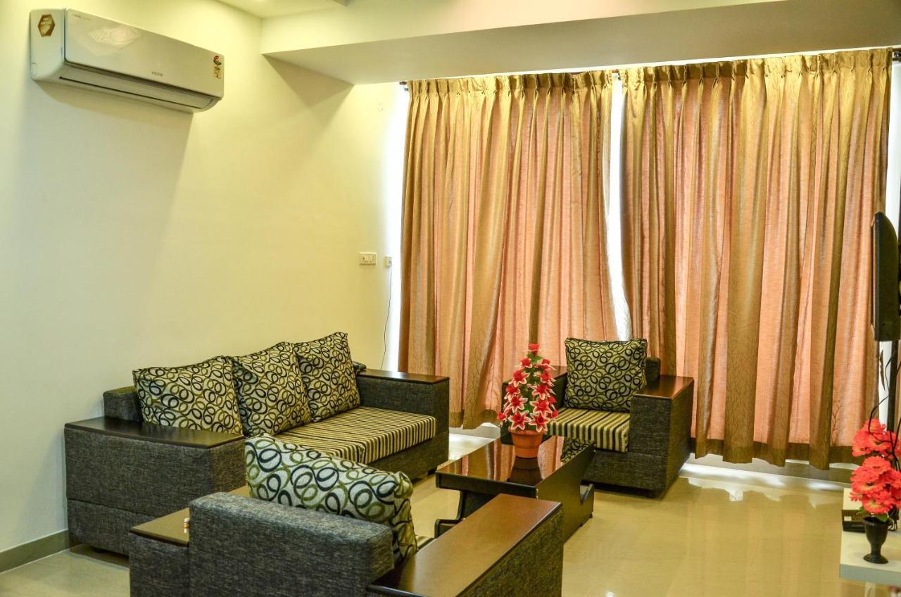 Ambāsamudram Hotel Ambai Grand מראה חיצוני תמונה