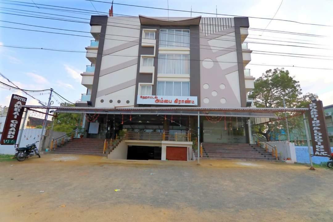 Ambāsamudram Hotel Ambai Grand מראה חיצוני תמונה