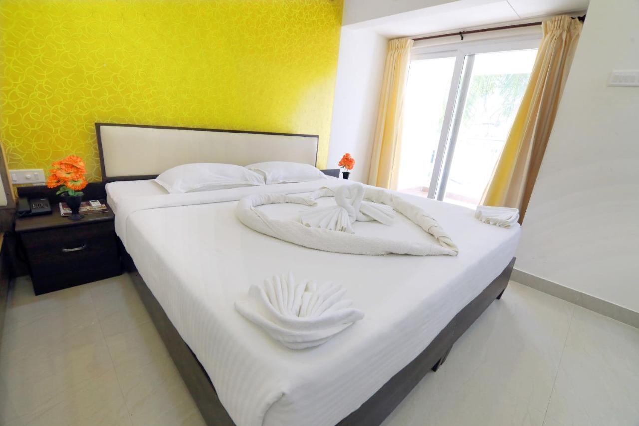 Ambāsamudram Hotel Ambai Grand מראה חיצוני תמונה