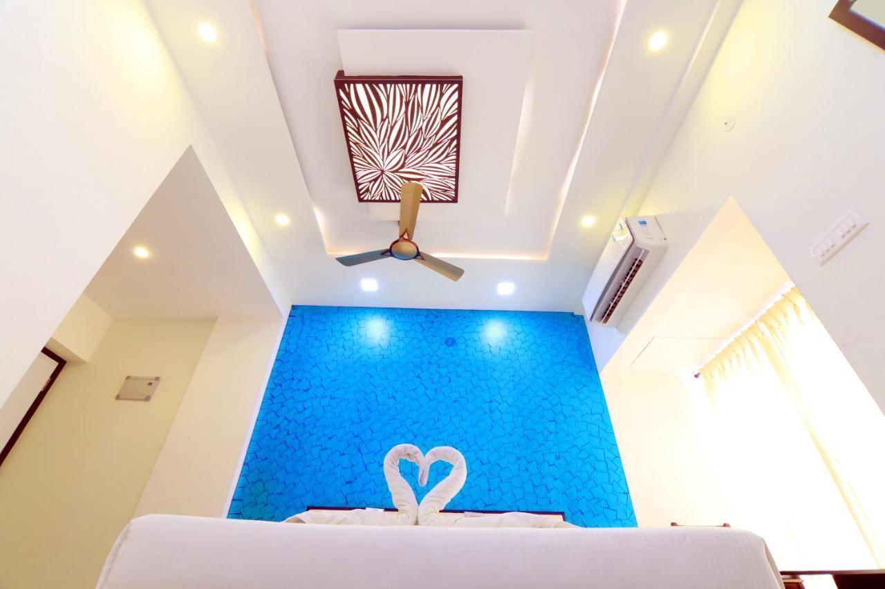 Ambāsamudram Hotel Ambai Grand מראה חיצוני תמונה